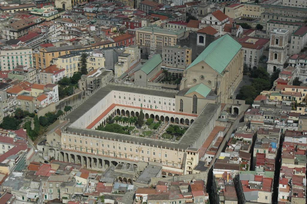 Hotel Meuble Santa Chiara Suite Naples Exterior photo