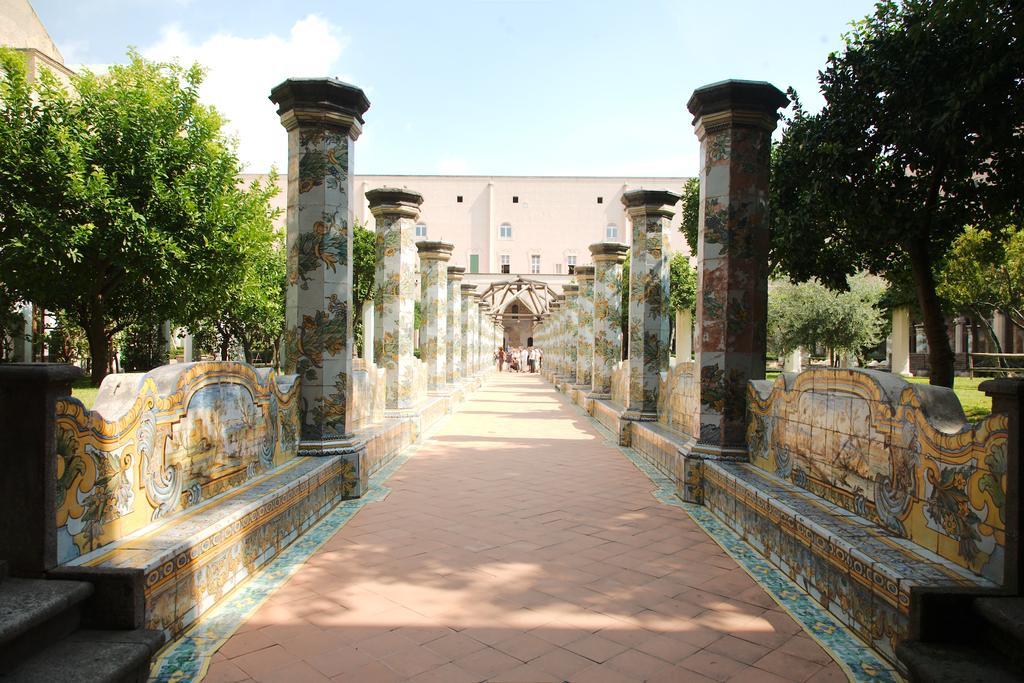 Hotel Meuble Santa Chiara Suite Naples Exterior photo